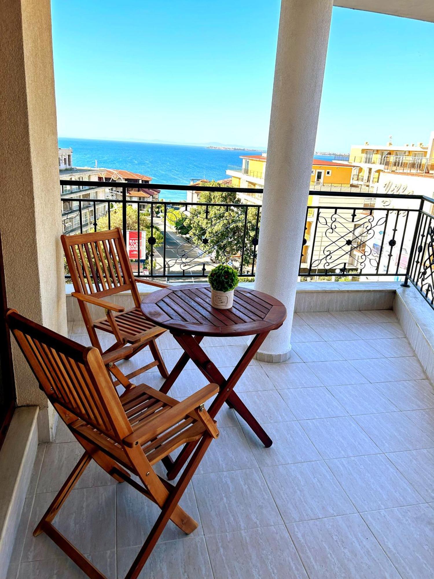 Apartment Calabria Sveti Vlas Esterno foto
